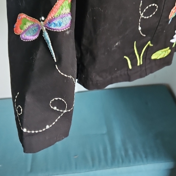 Quacker Factory Black Embroidered Dragonfly Jacket - Picture 3 of 4